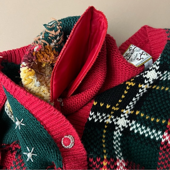 Vintage Chunky Knit Mixed Media Christmas Cardigan Sweater - Picture 15 of 16
